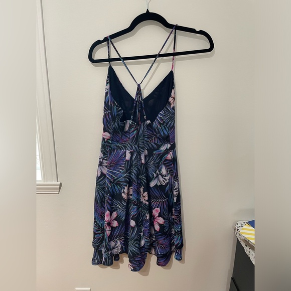 Spring dress - Picture 3 of 4